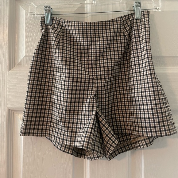 GAP Plaid 50s Inspired Women's Shorts - Picture 2 of 6
